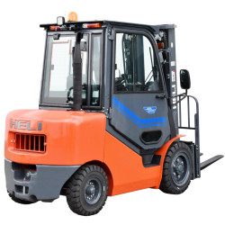 Forklift with cabin 2500...