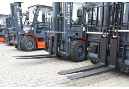 5 forklift truck solutions that make work easier and more efficient