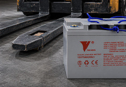 Lead-acid battery in a pallet truck: charging, water and common problems